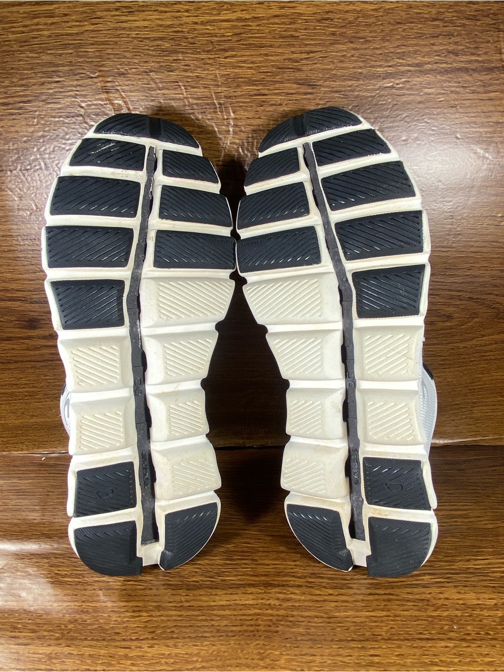 On Cloud X mens shoe size 11 - Picture 10 of 15